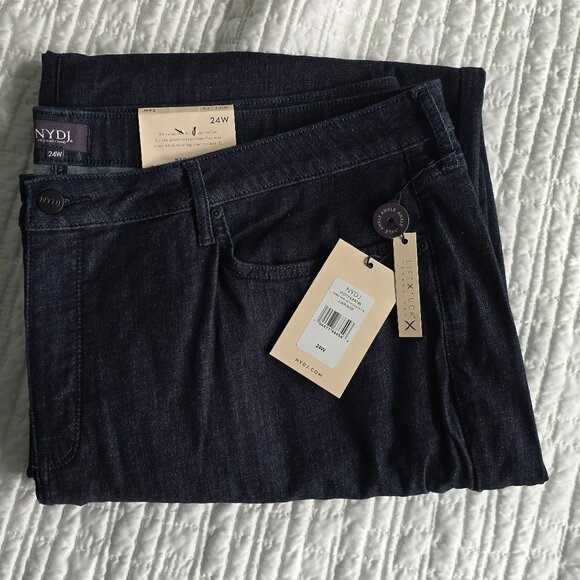 NWT Plus Size Teresa Wide Leg Ankle Jean w/ Plackets - Lightweight Rinse - 24W - Picture 5 of 15